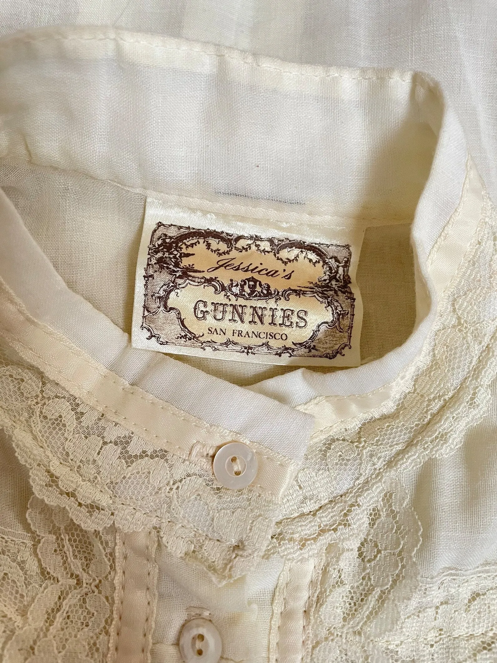 1970s Gunne Sax Blouse Cotton Lace Peasant Top S