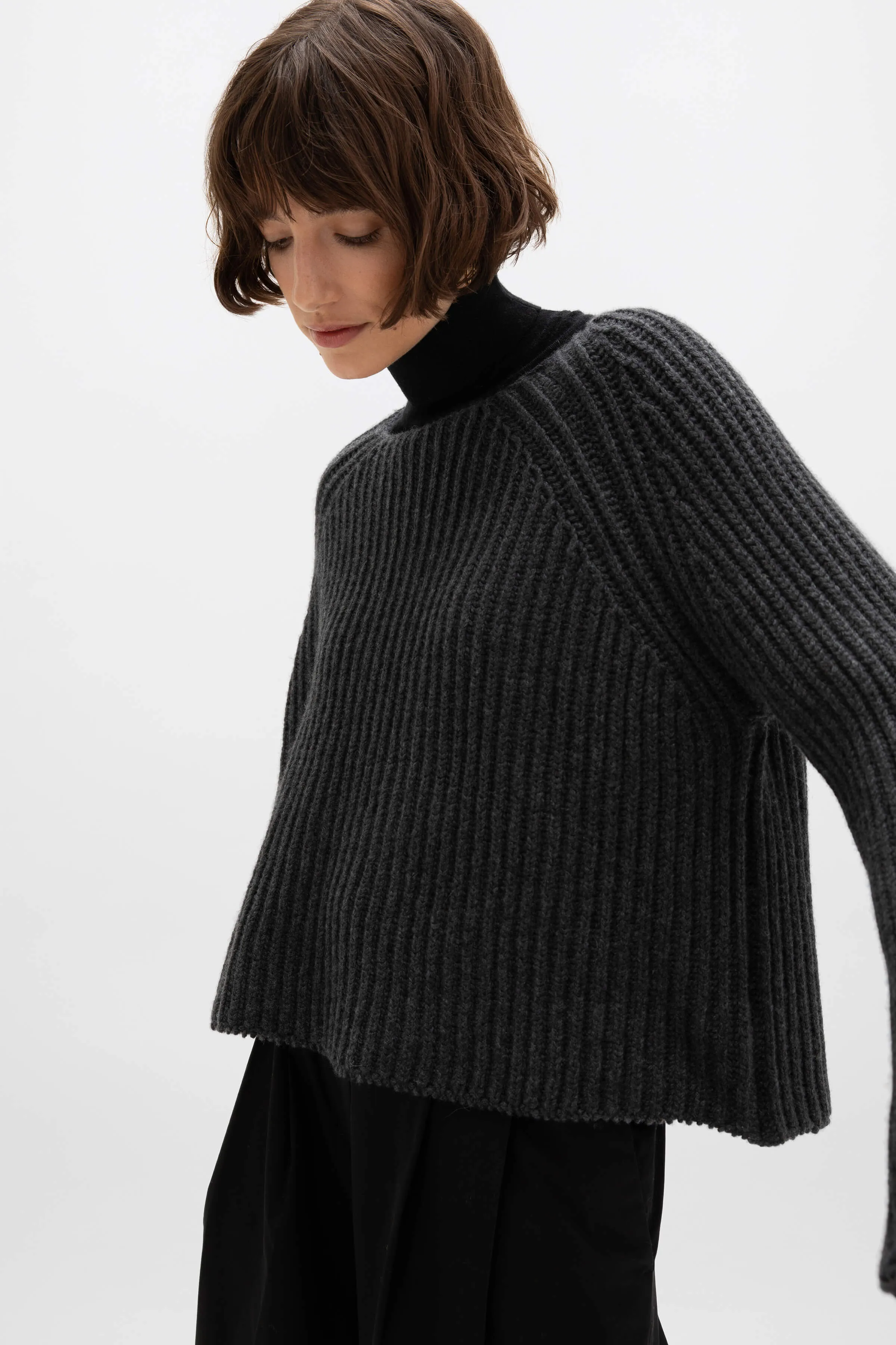 Cropped Ribbed Cashmere Jumper