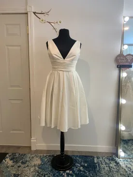 Dress 3568: David's Bridal "V3848" waist 34 shortened