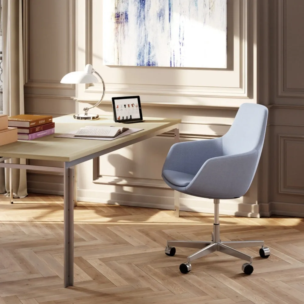 Fritz Hansen Little Giraffe Office Chair - Aluminum Swivel Base