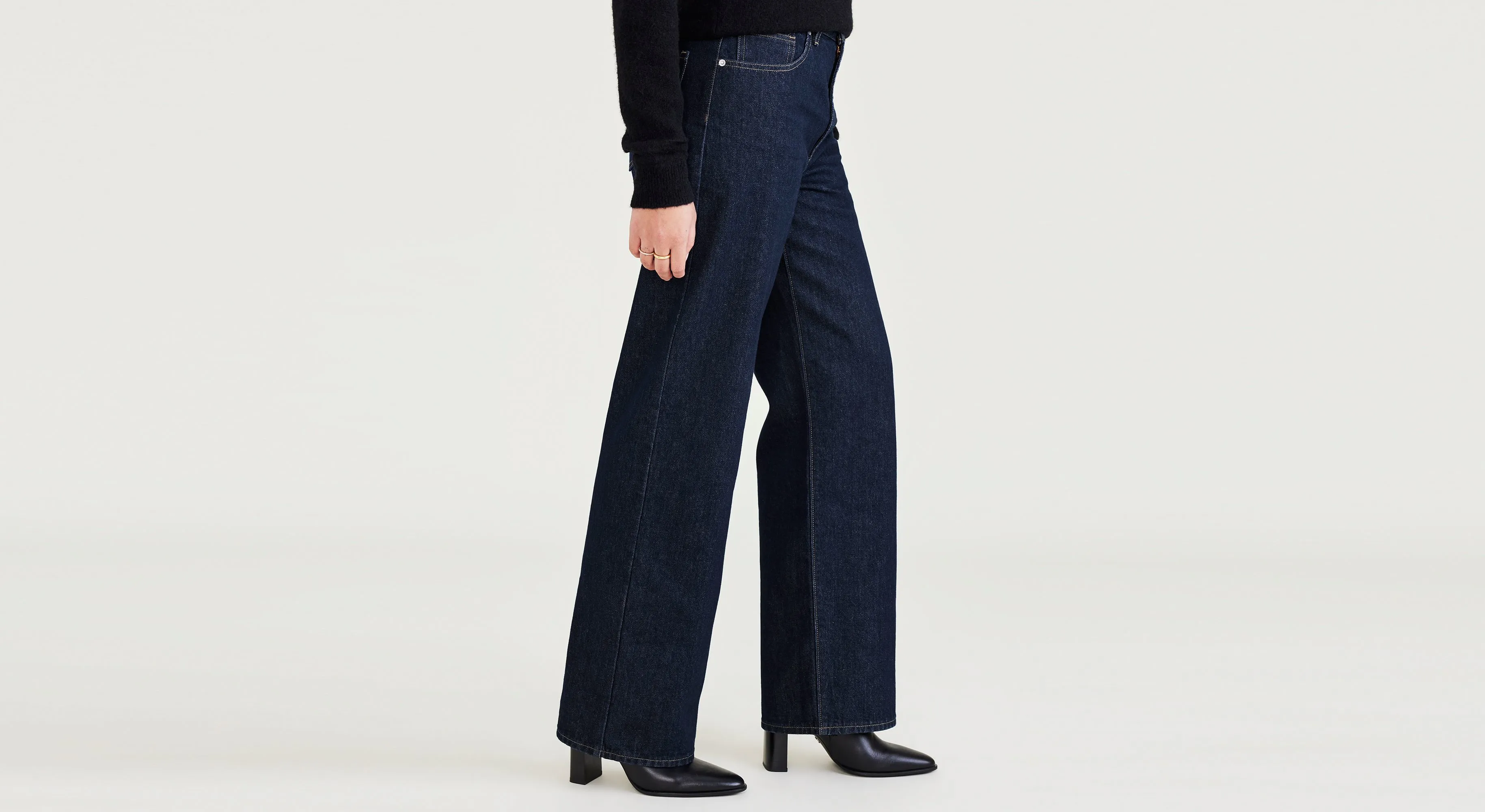 Mid-Rise Jeans, Relaxed Fit