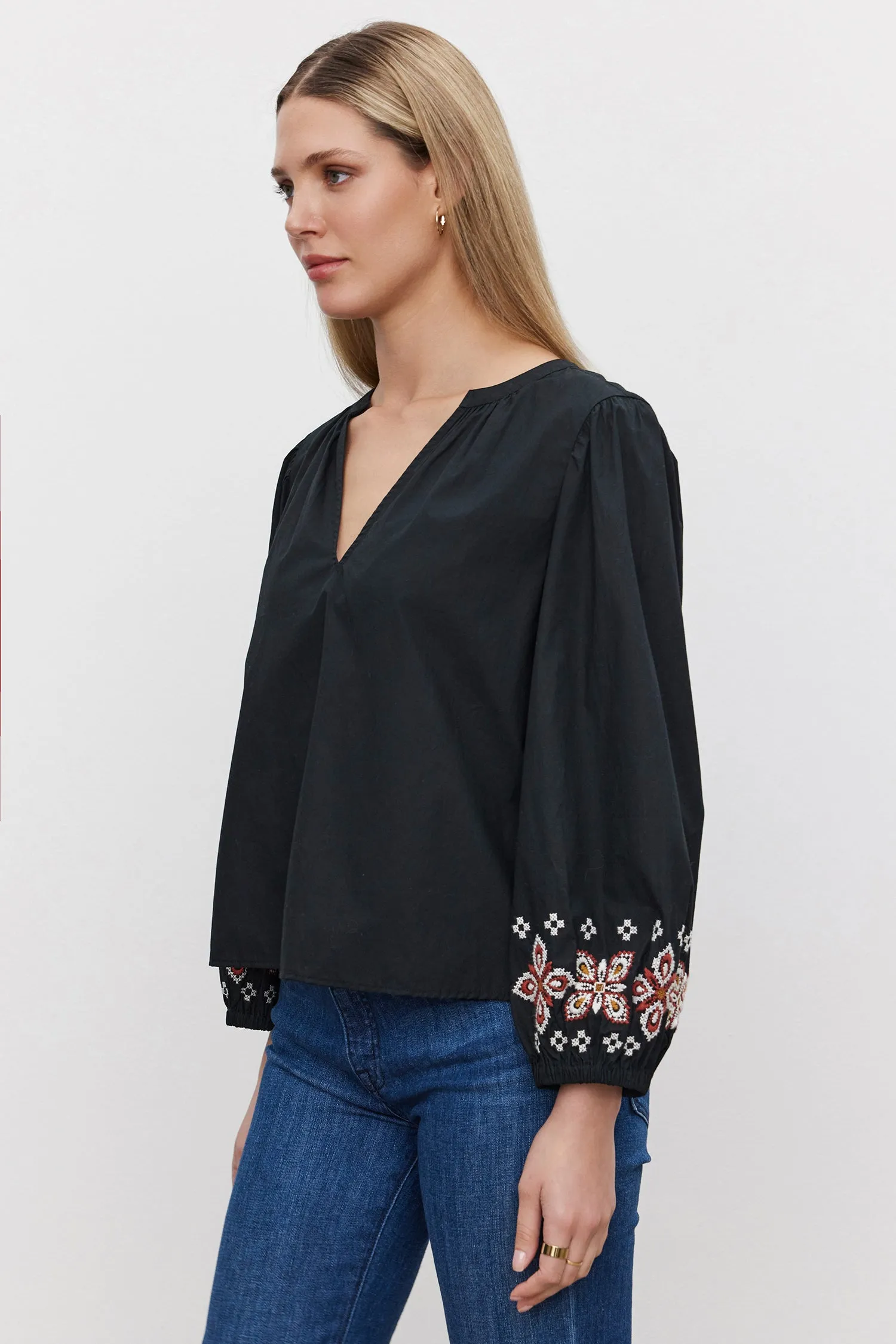 Paola | Flower Embroidery Top