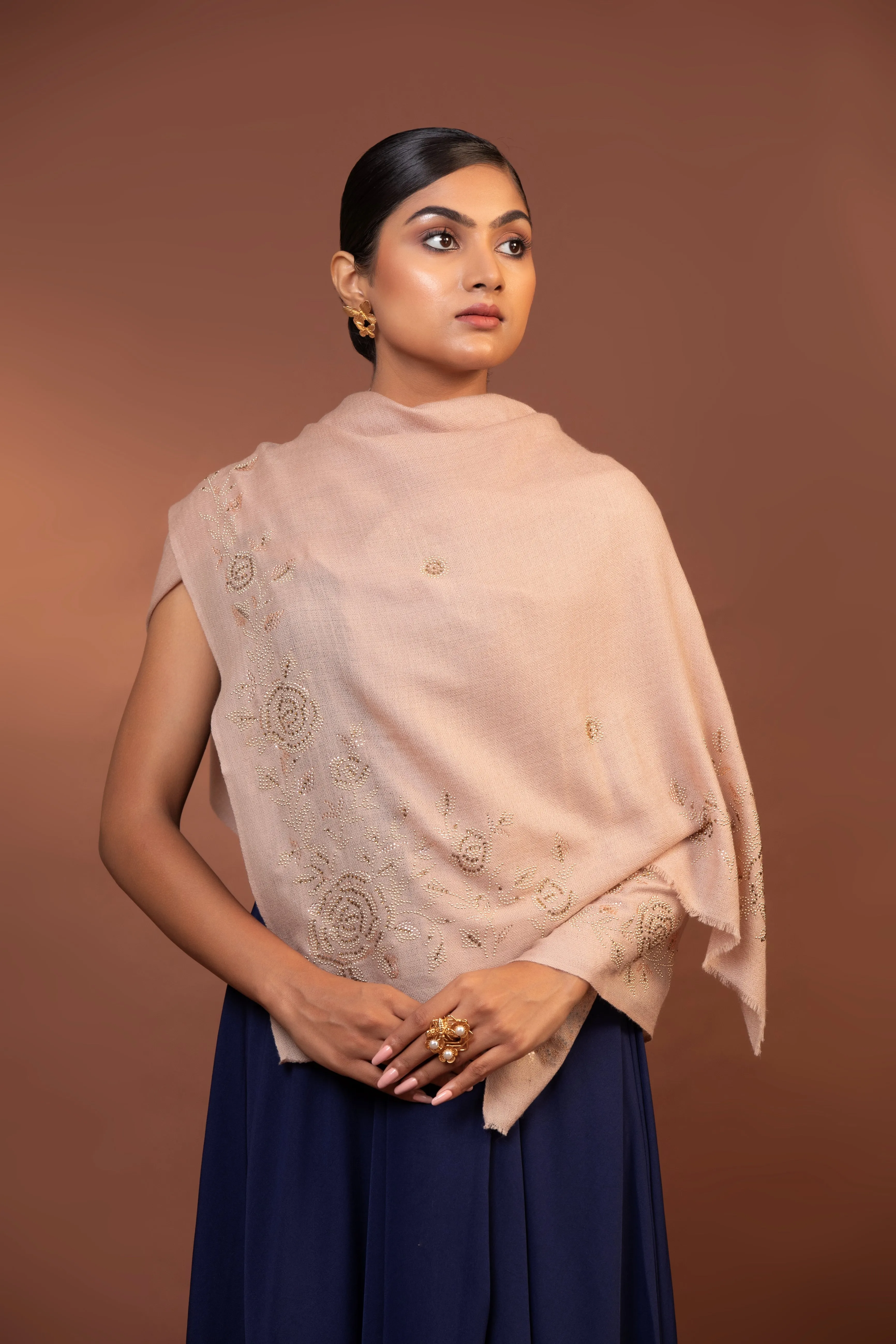 Peach Fine Wool Hand-Woven Shawls for Women with Elegant Border Work