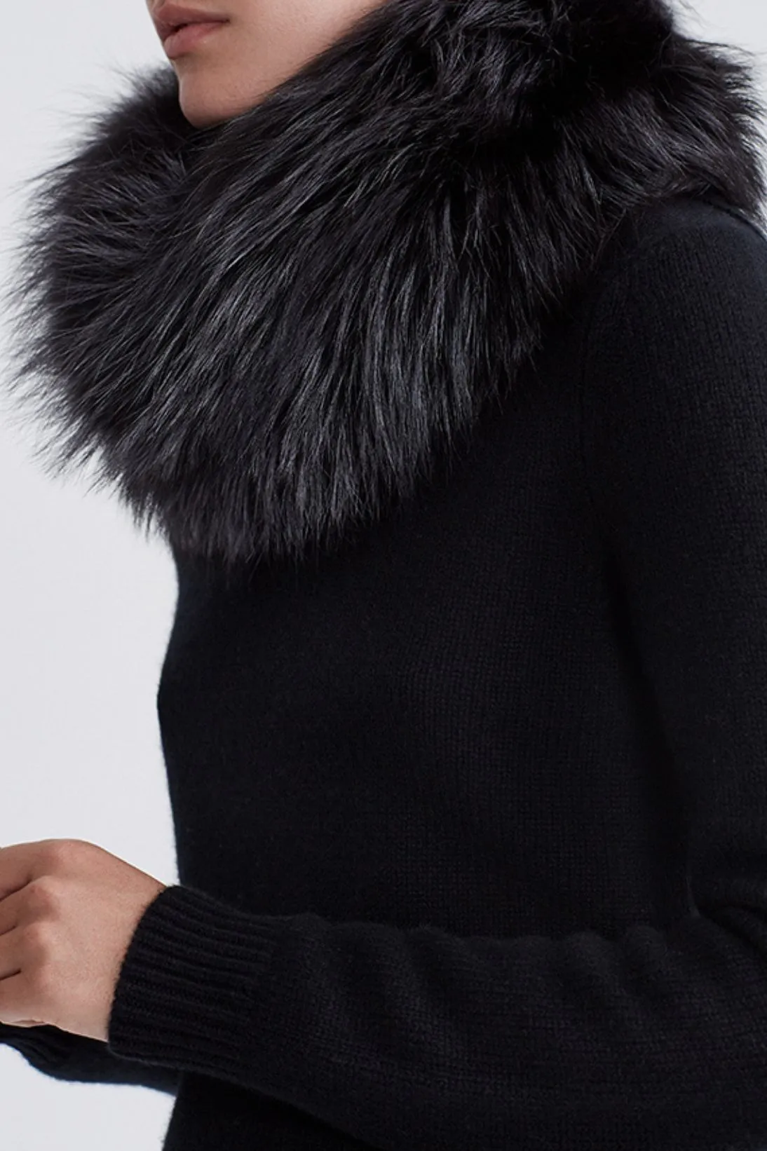 SILVER FOX FUR AND CASHMERE MUFFLER