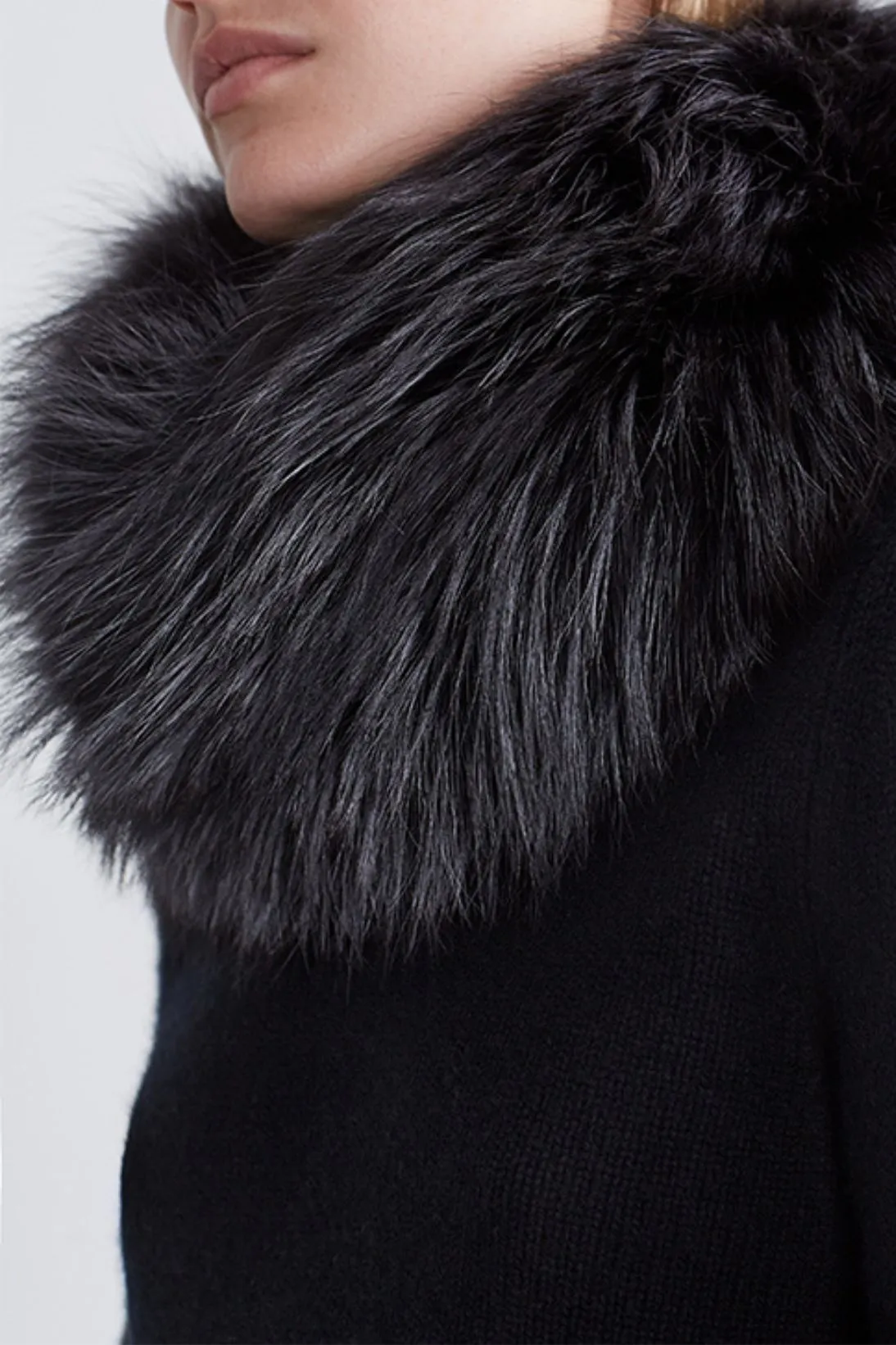 SILVER FOX FUR AND CASHMERE MUFFLER