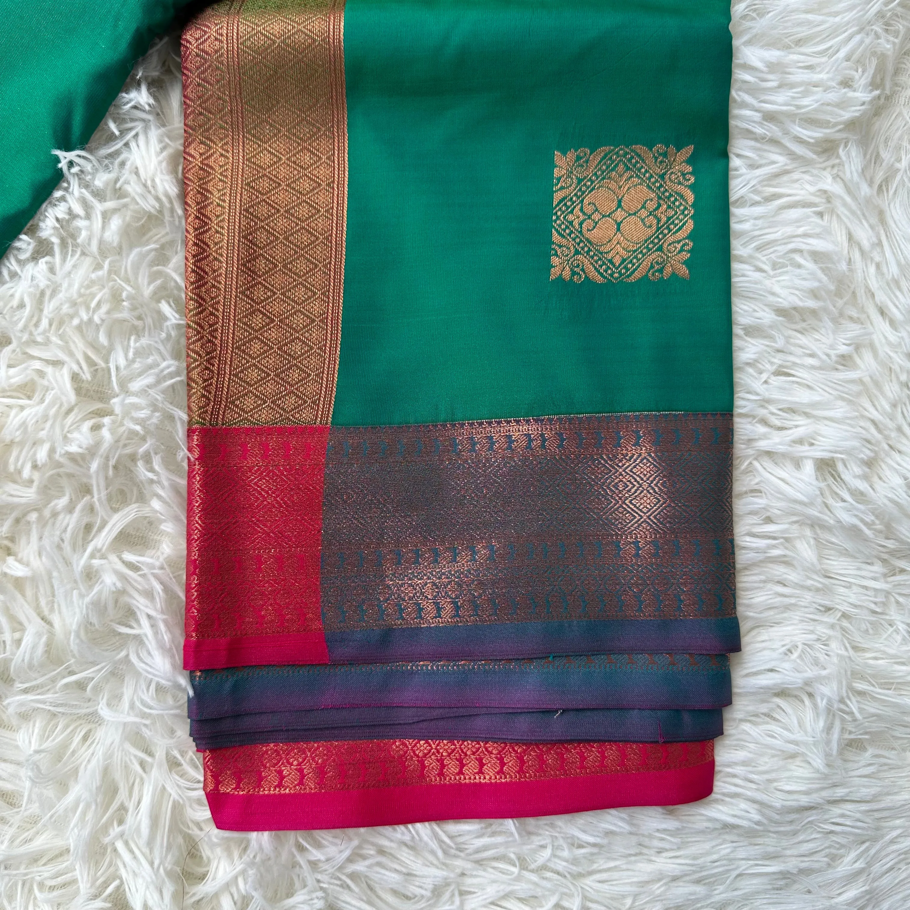 The Natural Beauty Jungle Green Semi Silk Saree With Pink Rich Zari Border