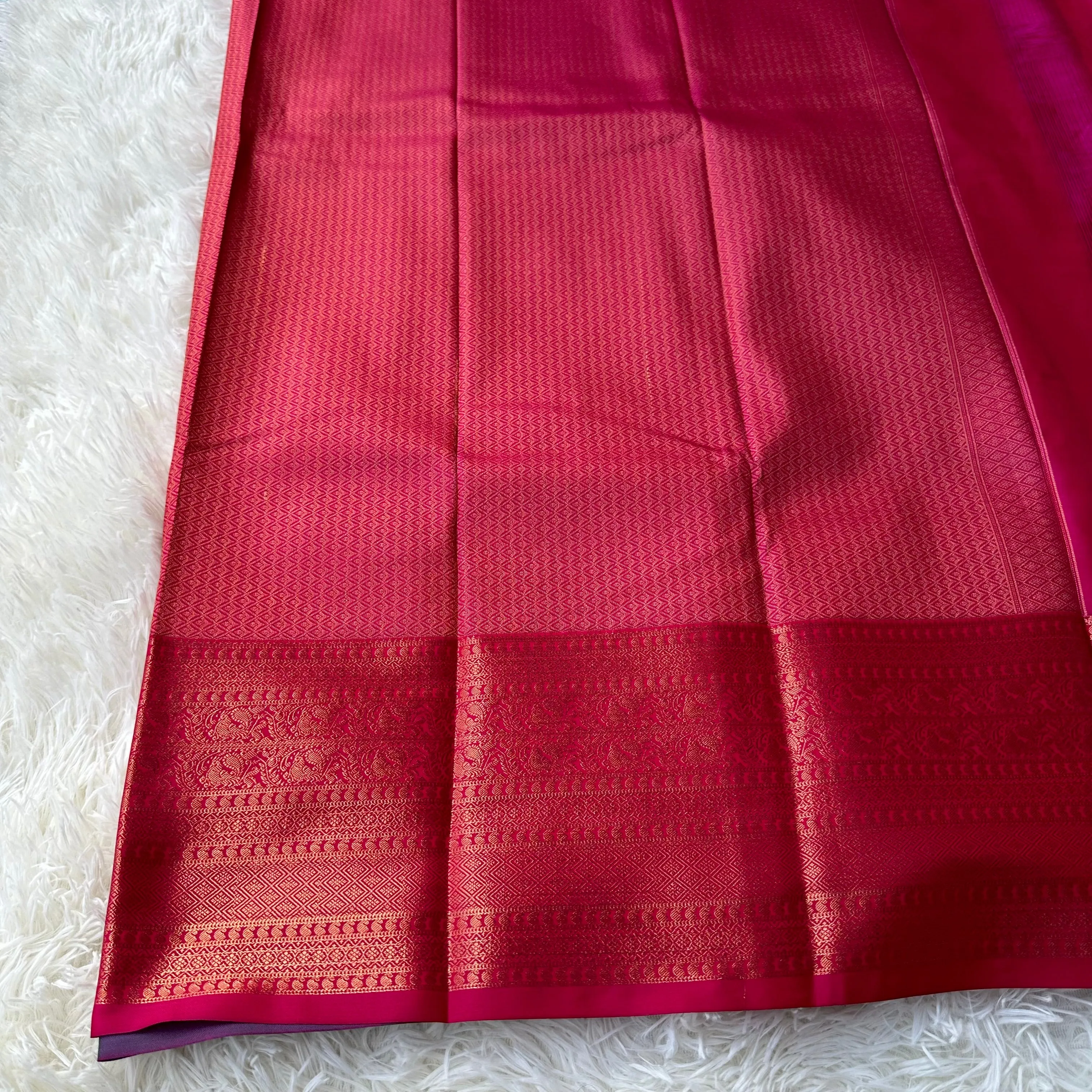 The Natural Beauty Jungle Green Semi Silk Saree With Pink Rich Zari Border